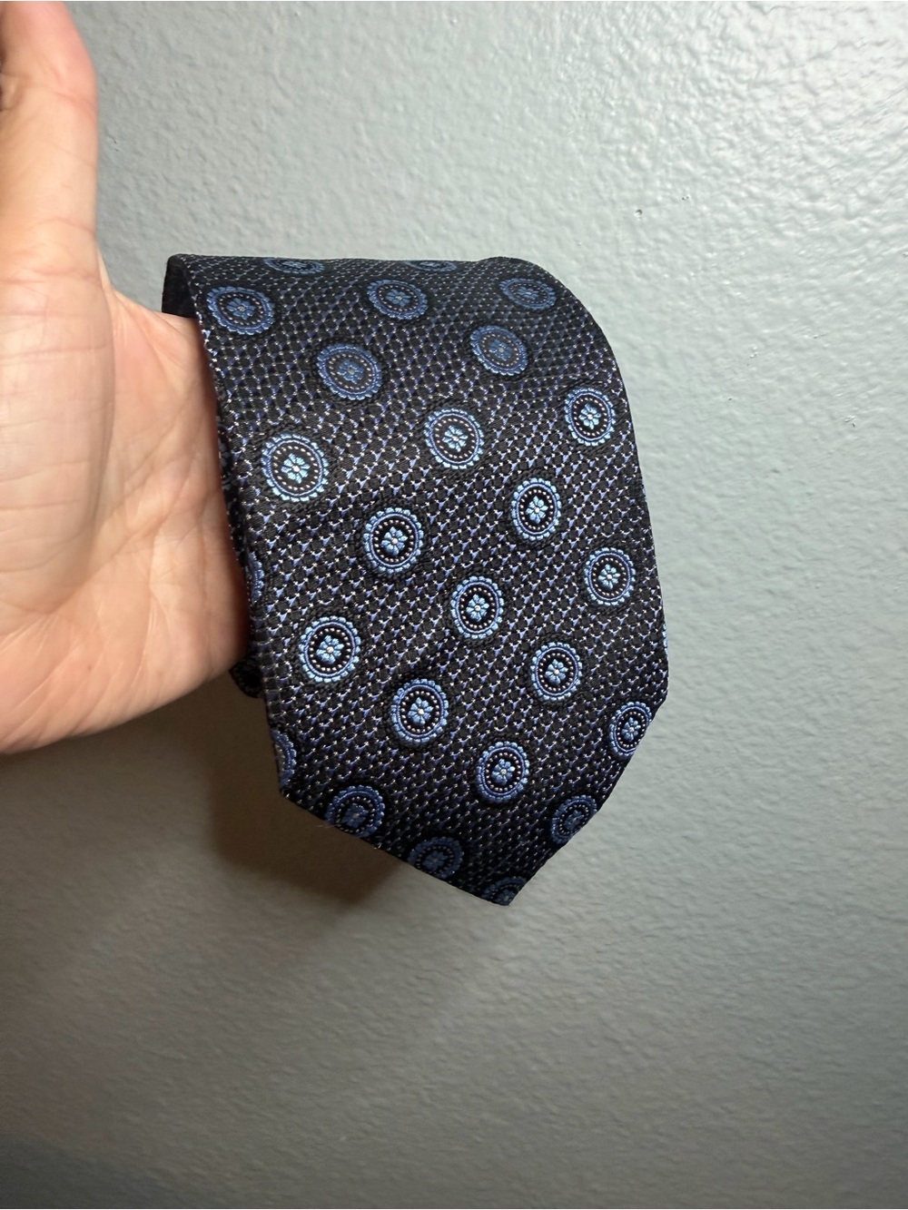 Men's Navy Blue and Black Medallion Silk Tie JZ Richard’s Xtra Long